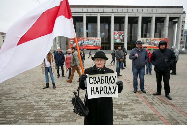 Belarus protest draws 400 despite main organizer's arrest | iNFOnews.ca