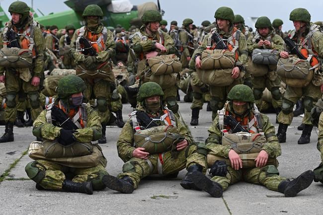 Russia orders troop pullback but keeps weapons near Ukraine | iNFOnews.ca Russia orders troop pullback but keeps weapons near Ukraine | iNFOnews.ca