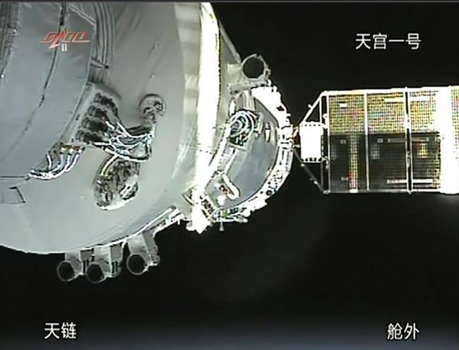China's defunct space lab hurtling toward Earth for re-entry | iNFOnews.ca