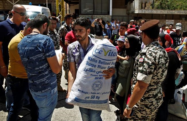 Hundreds of Syrian refugees return home from Lebanon | iNFOnews.ca
