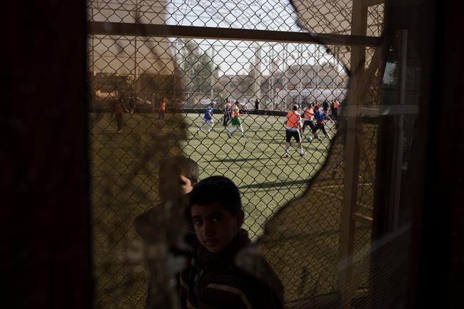 Residents can play soccer again in Mosul, without IS rules | iNFOnews.ca