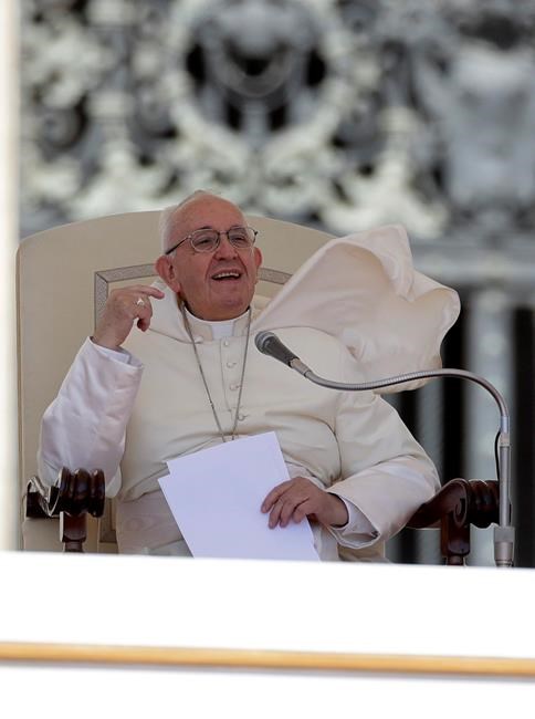 2 more Chilean bishops are out as pope cleans house | iNFOnews.ca 2 more Chilean bishops are out as pope cleans house | iNFOnews.ca