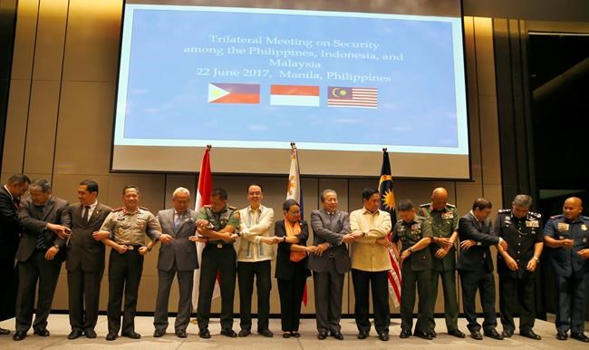 Philippines, neighbours to jointly fight militants amid siege | iNFOnews.ca Philippines, neighbours to jointly fight militants amid siege | iNFOnews.ca