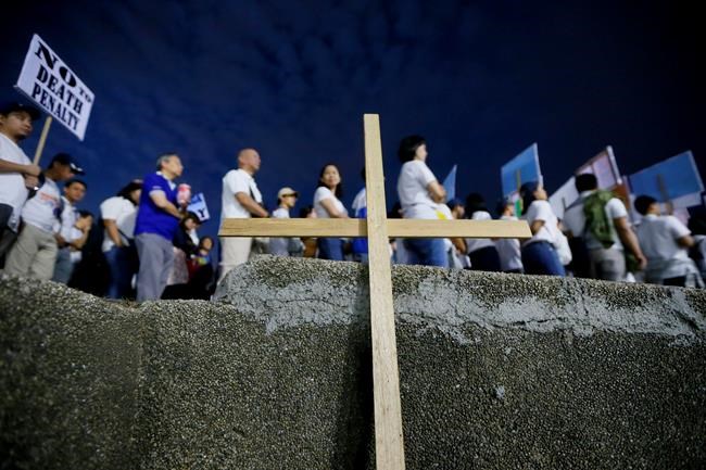 Filipino Catholics protest drug killings, death penalty | iNFOnews.ca