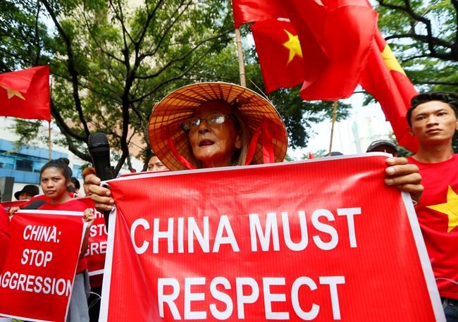 China's air force flies combat patrol over disputed islands | iNFOnews.ca