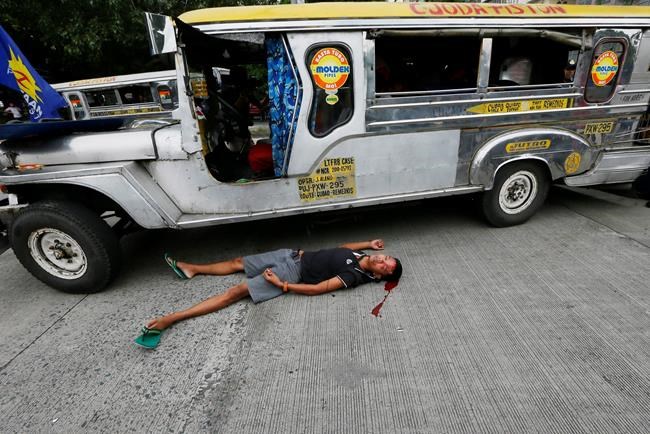 Philippine police van rams protesters in front of US Embassy | iNFOnews.ca