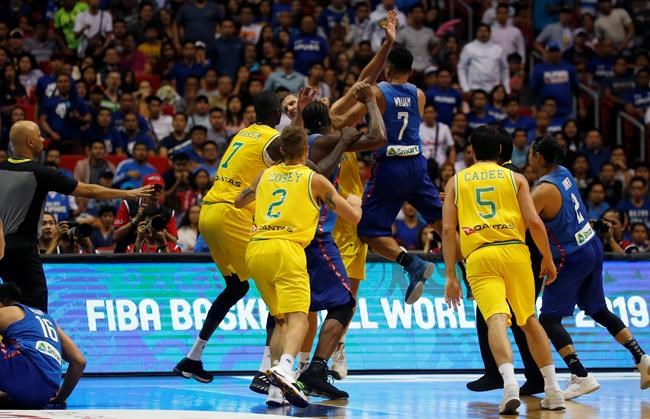 Wild brawl mars Australia-Philippines basketball game | iNFOnews.ca