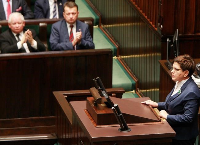 Polish lawmakers overwhelmingly reject total ban on abortion | iNFOnews.ca