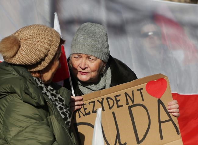 Poles rally in support of government's overhaul of judiciary | iNFOnews.ca Poles rally in support of government's overhaul of judiciary | iNFOnews.ca