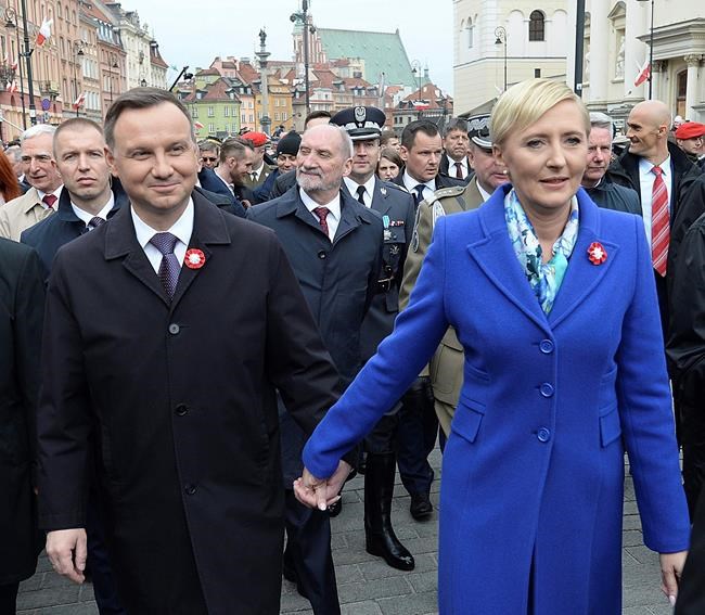 Polish president wants referendum on constitution in 2018 | iNFOnews.ca