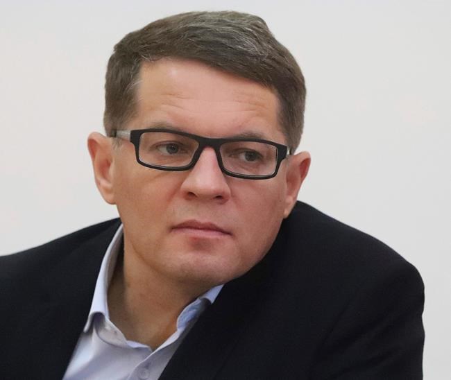 Ukrainian journalist painted to ‘keep alive’ in Russian jail | iNFOnews.ca