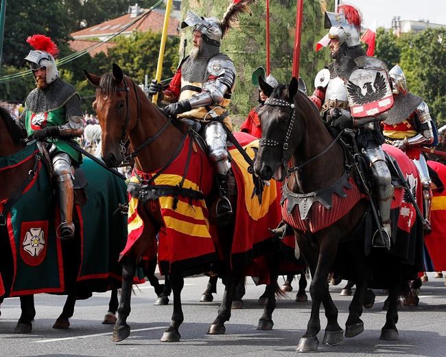 Poland marks Army Day with parade, call for US military base | iNFOnews.ca Poland marks Army Day with parade, call for US military base | iNFOnews.ca