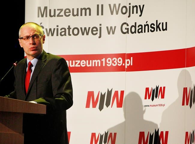 Polish officers visit home of WWII museum's former director | iNFOnews.ca CP384589776