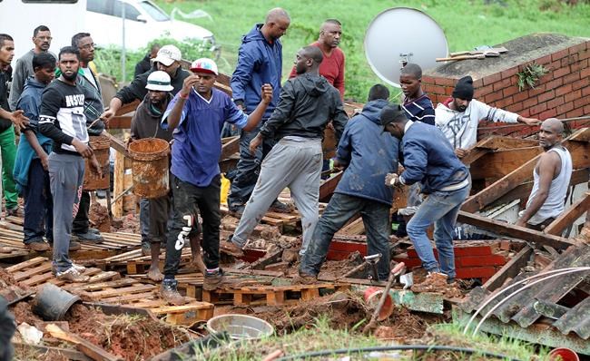 33 reported dead in South Africa flooding, mudslides | iNFOnews.ca