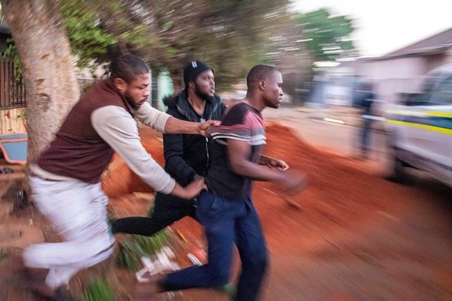South African police arrest 90 as unrest in cities continues | iNFOnews.ca South African police arrest 90 as unrest in cities continues | iNFOnews.ca