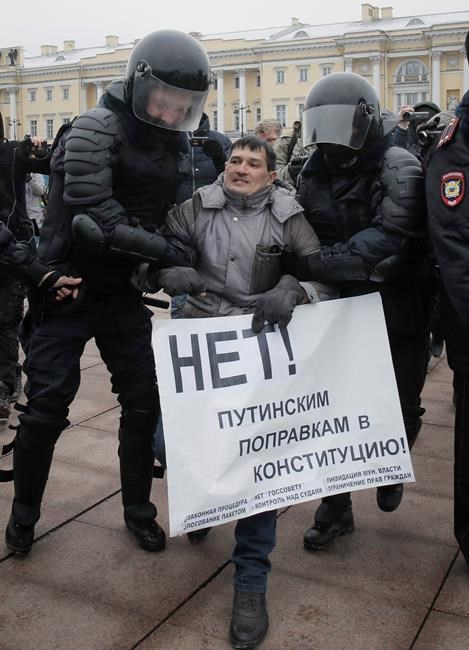 Protesters opposed to Russian Constitution changes detained | iNFOnews.ca Protesters opposed to Russian Constitution changes detained | iNFOnews.ca