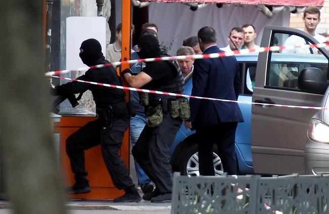 Moscow supermarket hostage freed, suspect arrested | iNFOnews.ca CP1642456105