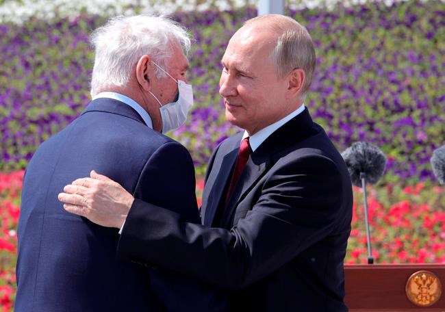 Putin attends first public event after months of lockdown | iNFOnews.ca