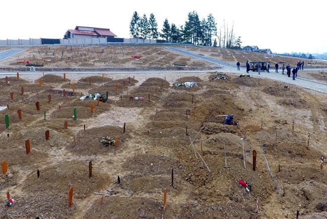 Bosnian capital tightens rules as COVID-19 deaths spike | iNFOnews.ca Bosnian capital tightens rules as COVID-19 deaths spike | iNFOnews.ca