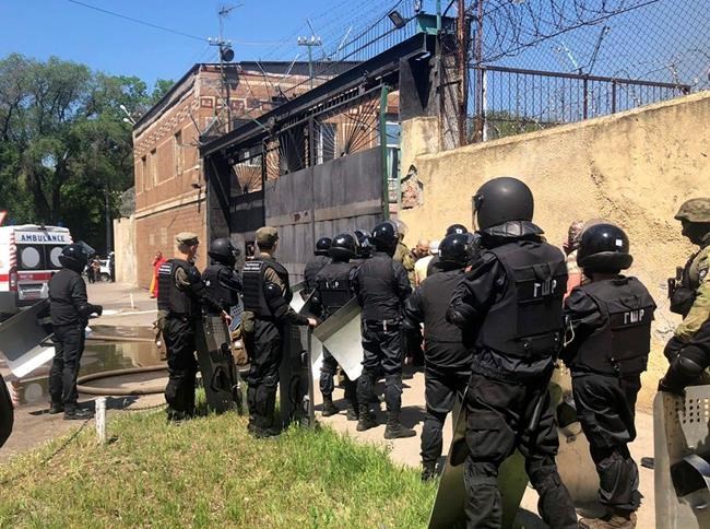 Prison guards injured in prison riot in Ukraine | iNFOnews.ca