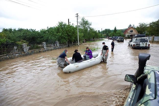 Ukraine asks EU, NATO to help deal with damage from floods | iNFOnews.ca CP1918304914