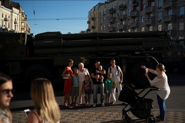 4 troops killed, 7 wounded in fighting in eastern Ukraine | iNFOnews.ca