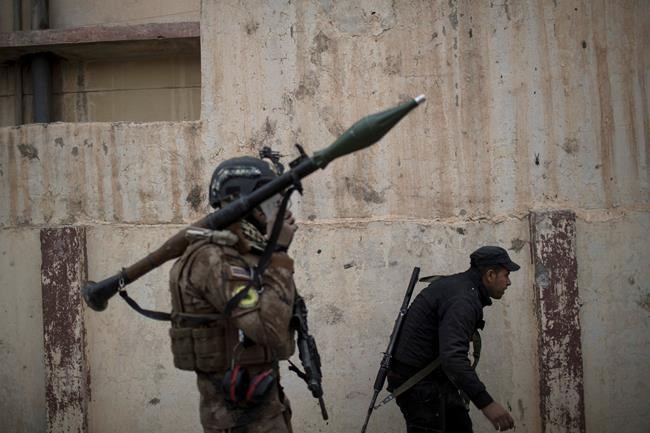 IS attacks in Mosul as poor visibility slows Iraqi advance | iNFOnews.ca IS attacks in Mosul as poor visibility slows Iraqi advance | iNFOnews.ca