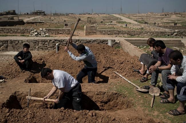 Bombardment in Iraq's Mosul takes heavy toll on civilians | iNFOnews.ca Bombardment in Iraq's Mosul takes heavy toll on civilians | iNFOnews.ca