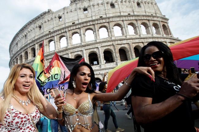 Thousands march for gay rights in Poland, Croatia, Italy | iNFOnews.ca CP557883879