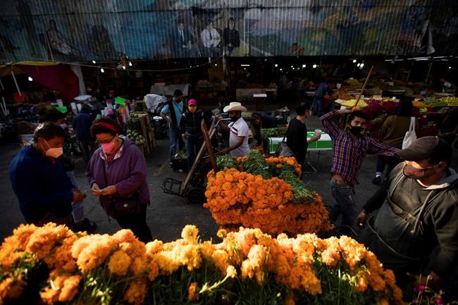 Coronavirus dims Mexico's bright Day of the Dead celebration | iNFOnews.ca