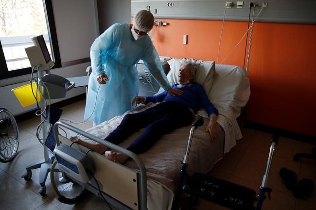 French hospitals boost Easter staff to battle virus resurge | iNFOnews.ca