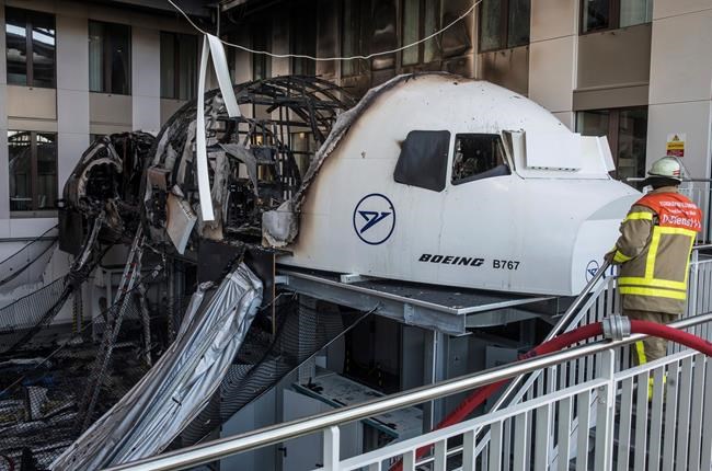 Simulator catches fire at Frankfurt airport office building | iNFOnews.ca Simulator catches fire at Frankfurt airport office building | iNFOnews.ca