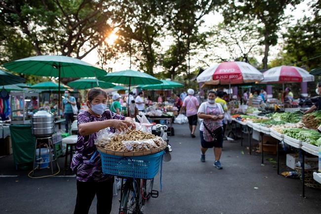 Thailand enacts shutdowns to curb spread of coronavirus | iNFOnews.ca Thailand enacts shutdowns to curb spread of coronavirus | iNFOnews.ca