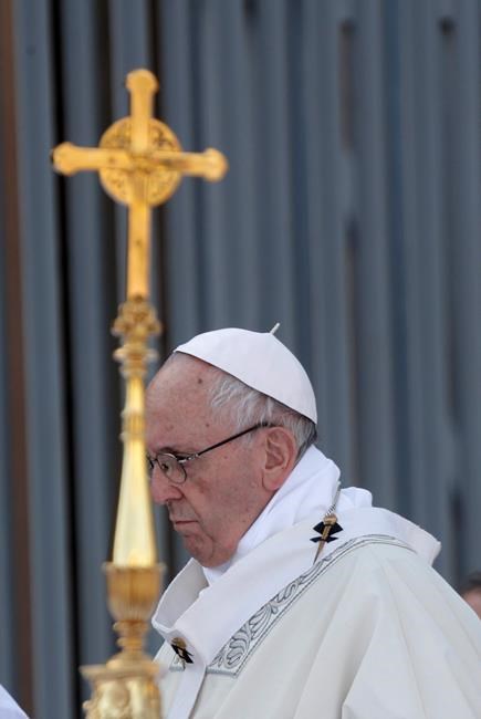 Pope encourages mobster-plagued town to take law's side | iNFOnews.ca