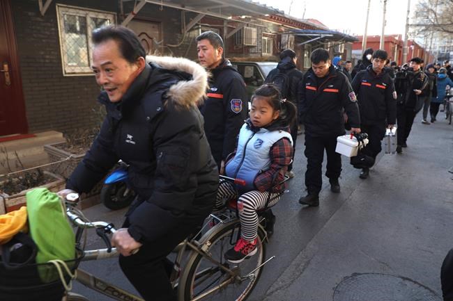 Man injures 20 kids with hammer in Chinese primary school | iNFOnews.ca