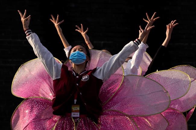 The Latest: Sri Lanka bans gatherings amid virus cluster | iNFOnews.ca The Latest: Sri Lanka bans gatherings amid virus cluster | iNFOnews.ca