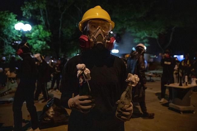Chinese troops join Hong Kong cleanup as protesters retreat | iNFOnews.ca
