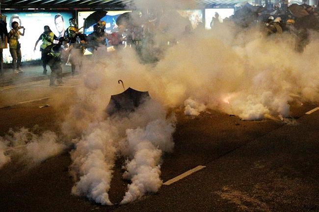 Hong Kong crisis escalates after mob attack on protesters | iNFOnews.ca CP1616577345