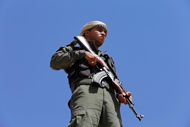 Militants burst from tunnels, hit weak points in Raqqa fight | iNFOnews.ca