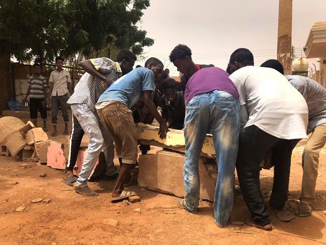 Sudan protesters at a crossroads after deadly crackdown | iNFOnews.ca