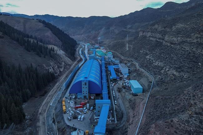 21 Chinese coal miners trapped by underground flood | iNFOnews.ca 21 Chinese coal miners trapped by underground flood | iNFOnews.ca