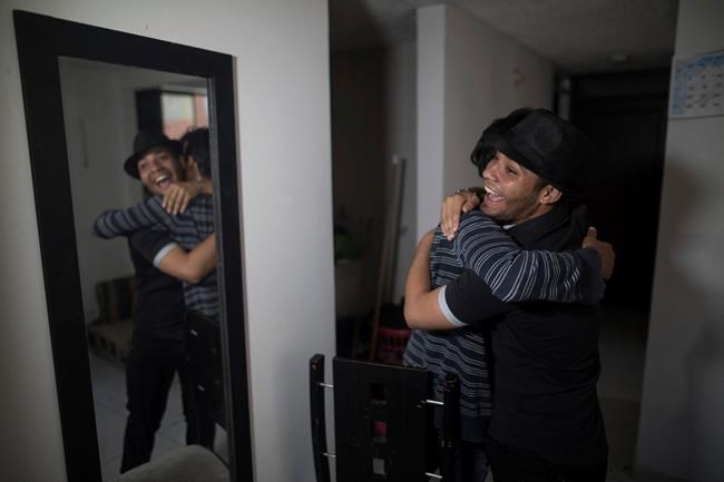 Street singing Venezuelan migrant gets chance of a lifetime | iNFOnews.ca Street singing Venezuelan migrant gets chance of a lifetime | iNFOnews.ca