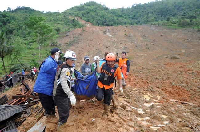 Indonesia landslide leaves 15 dead; 20 still missing | iNFOnews.ca