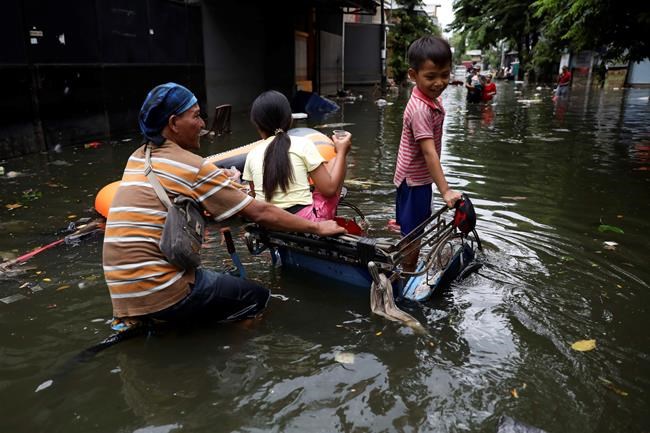 60 dead in landslides, flash floods in Indonesia's capital | iNFOnews.ca
