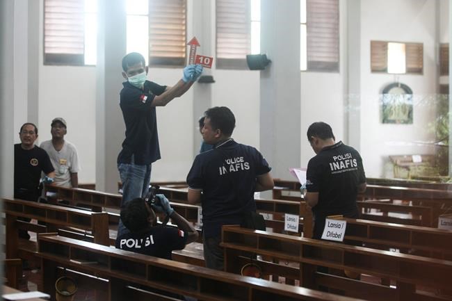Police shoot man during sword attack on Indonesian church | iNFOnews.ca Police shoot man during sword attack on Indonesian church | iNFOnews.ca