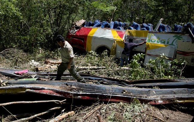 Bus crash kills at least 25 in Bolivia | iNFOnews.ca