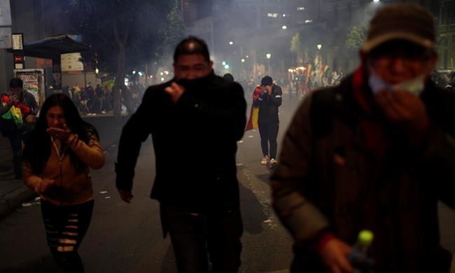 Election violence erupts near Bolivia's presidential palace | iNFOnews.ca