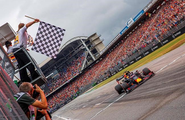 Nerveless Verstappen excels in the rain; Mercedes struggles | iNFOnews.ca