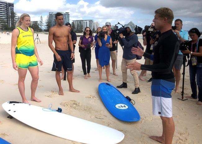 Shark bait? Surfing great Fanning gives le Clos some lessons | iNFOnews.ca