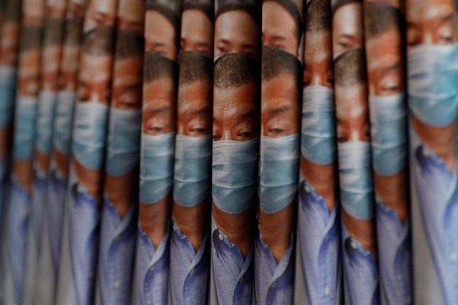Hong Kong residents defend free press as China cracks down | iNFOnews.ca